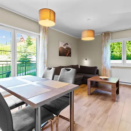 Lorien שצ'קלארסקה פוראובה